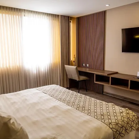 Hotel Regina Resort & Convenciones Cochabamba Exterior photo