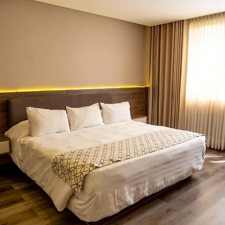 Hotel Regina Resort & Convenciones Cochabamba Exterior photo